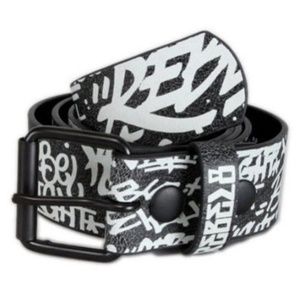 Rebel 8 Eight CRACKFIEND BELT Black Graffiti print